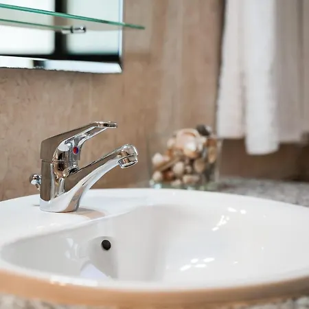 Casa Luzerna Villa *