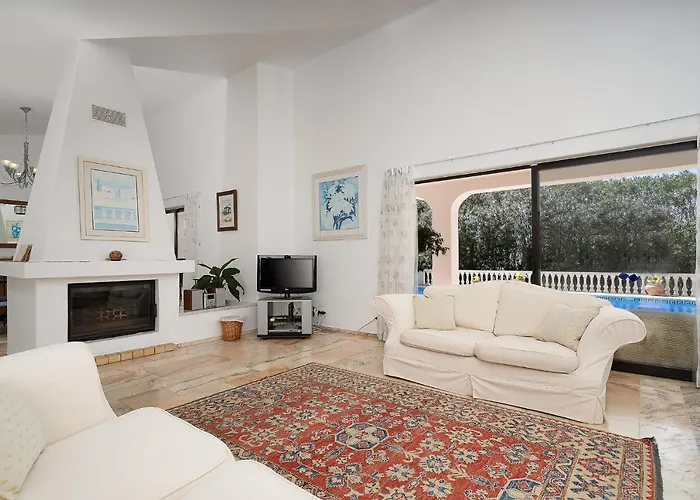 Casa Luzerna * Carvoeiro (Lagoa)